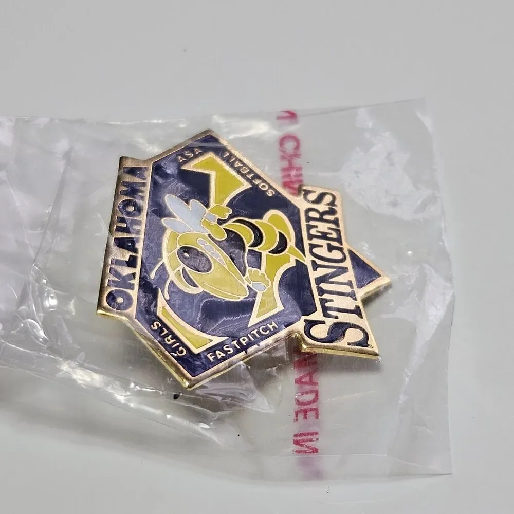 Oklahoma Stingers Fastpitch Softball Enamel Lapel Pin Gold Tone